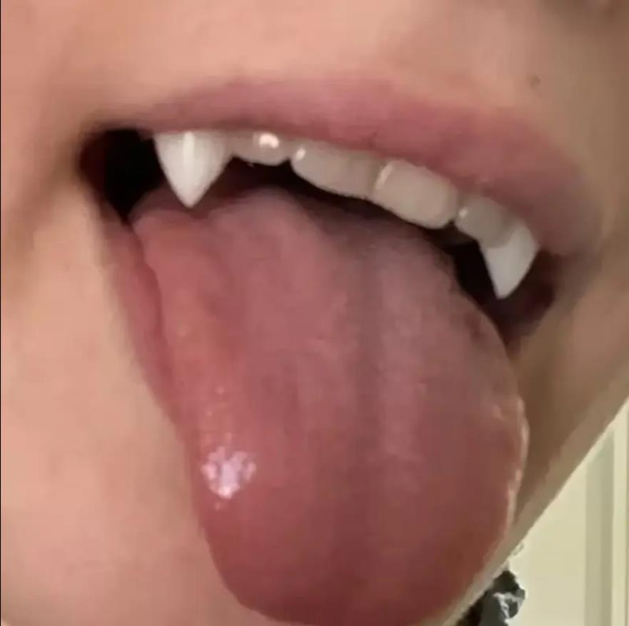 Resin - Halloween Vampire Fangs Set, Realistic Sharp